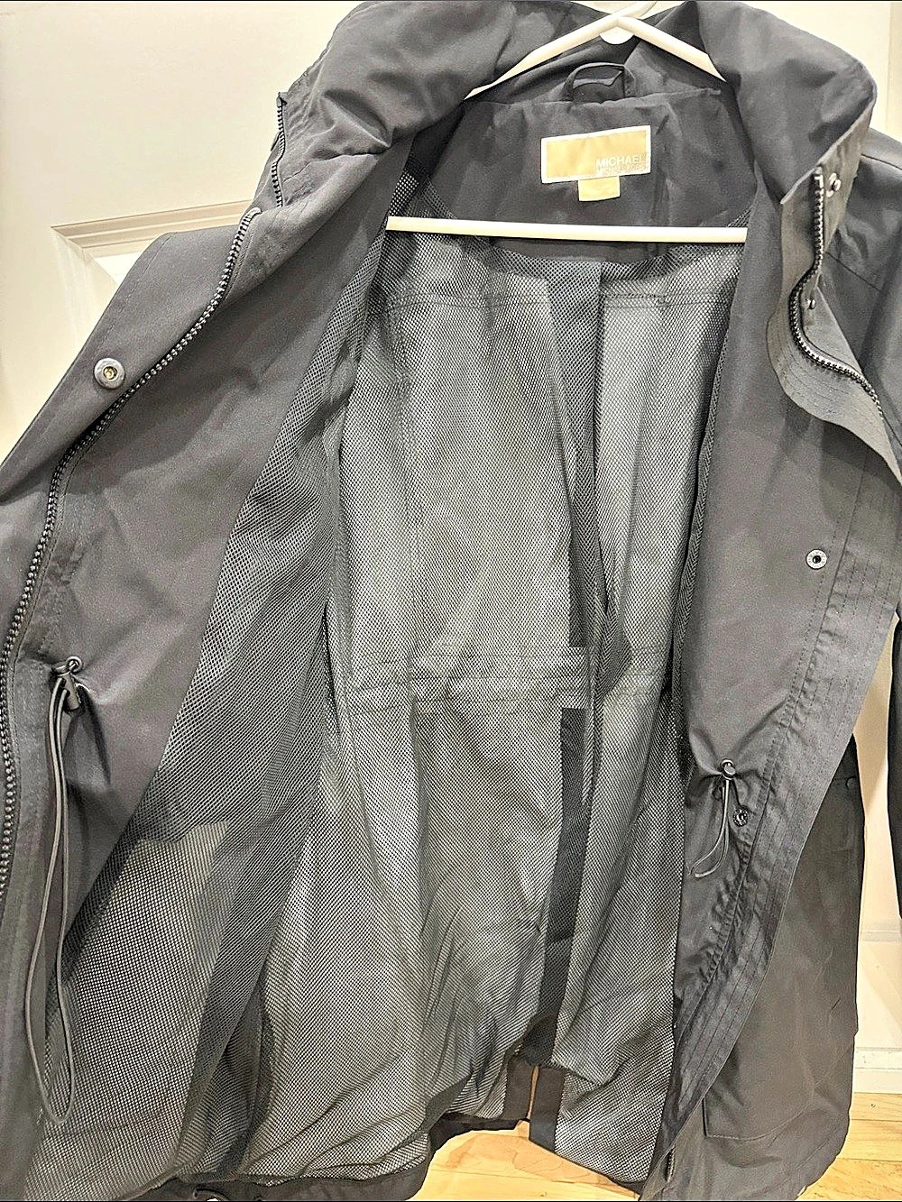 Michael Kors Women's Black Utility Hooded Jacket Size Large - Picture 6 of 8